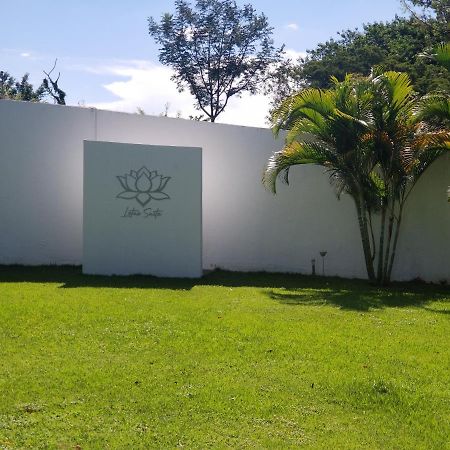 Lotus Suite Santa Cruz de La Sierra Exteriör bild